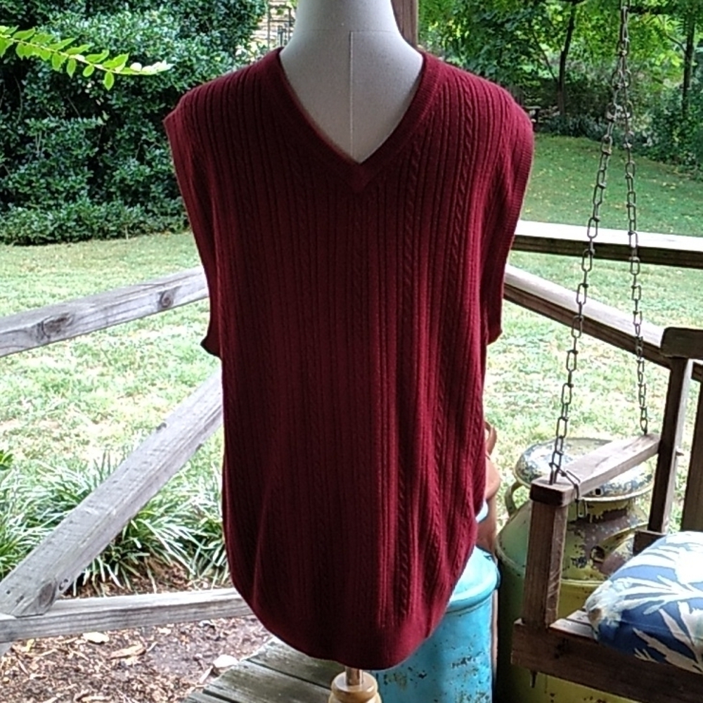 Ivy Crew mens XL cable knit sweater vest red